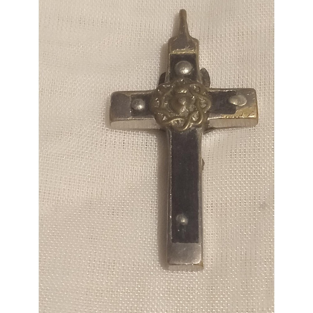 Silvertone Crucifix Pendant 3" Jesus